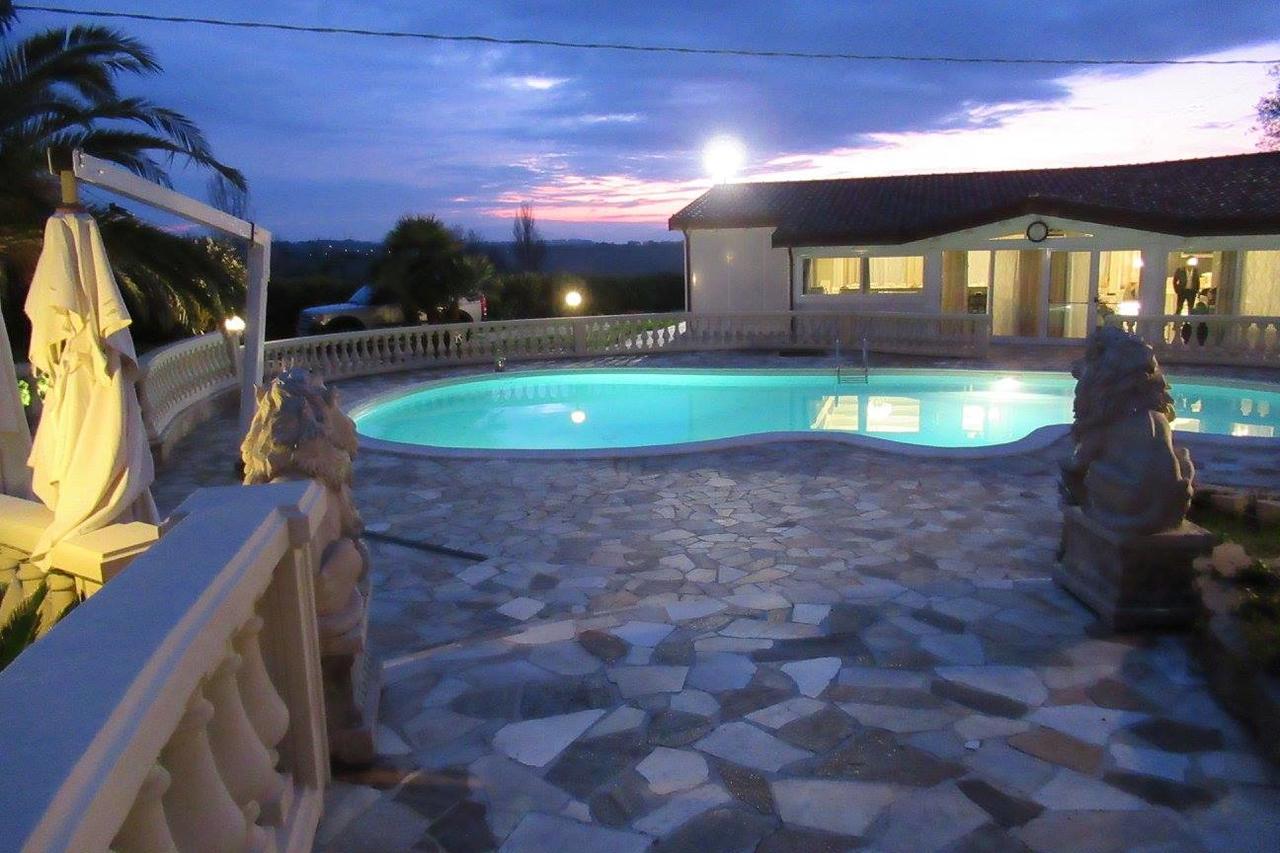 Country House Resort Villa Giardino Degli Eventi Fano Exterior foto