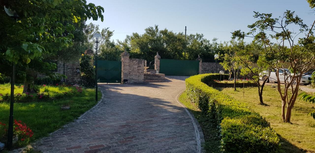 Country House Resort Villa Giardino Degli Eventi Fano Exterior foto